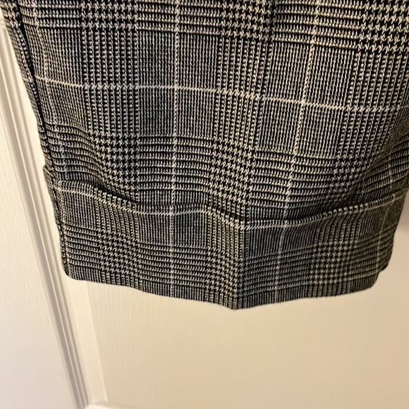 Size 20 Glen plaid office capris - Picture 9 of 9